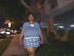 Chó đen rất lớn được fucked và ăn cumload