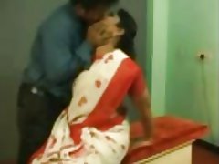 Ấn Độ aunty quan hệ tình dục tại nơi làm việc
